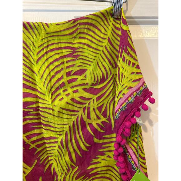 Vera Bradley Embellished Infinity Scarf Palm Fronds NWT - Picture 4 of 5